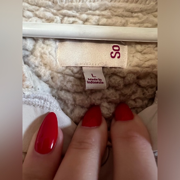 Women’s Sherpa Button Up Pullover - Picture 3 of 4